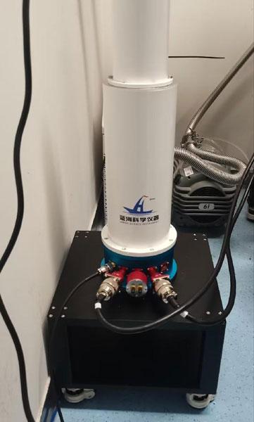 闭循环低温恒温器成功安装深圳某知名高校